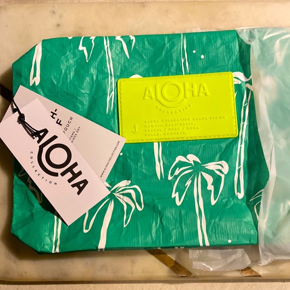 COPY - *Limited Ed.* Aloha Collection 9-Year Anniversary Pouch 🌴 Nine Palms Clu… - Picture 3 of 11